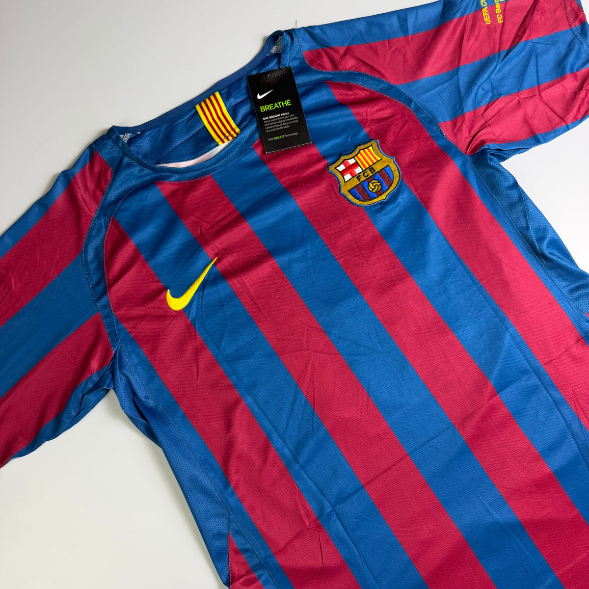 Barcelona – Retrô 2005-06 #RONALDINHO - 10