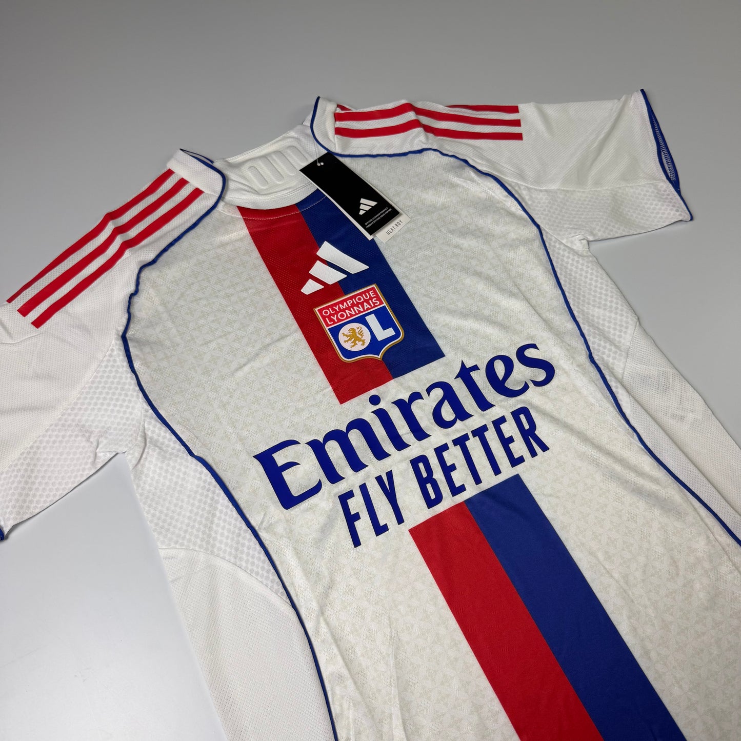 Lyon Torcedor - Home 25-26