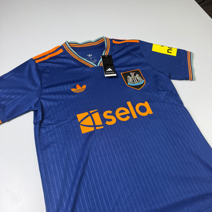 Newcastle - Torcedor III 25-26